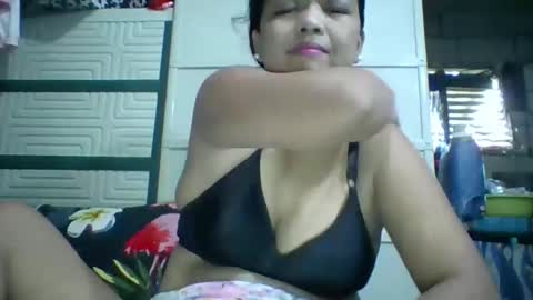 wetpussie4_you online show from 09-27-25, 06:29