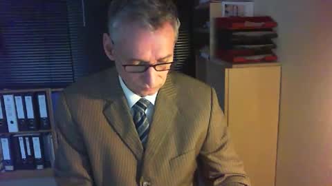 Franz online show from 03-26-26, 04:56