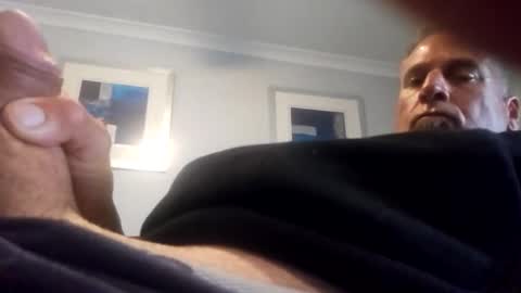 Snapshot of wgv1 chatting on 11-08-25, 10:52 wgv1 online show from 11-08-25, 10:52