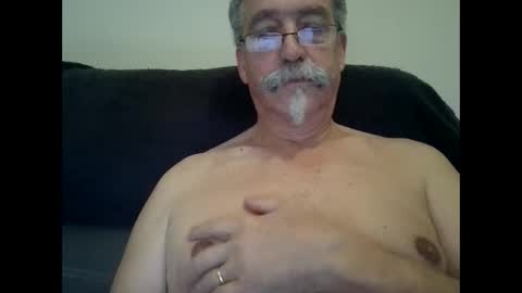 whatever8 online show from 12-19-25, 04:14