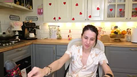 Victoria Maria online show from 02-07-26, 02:15