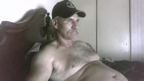 wheenidude online show from 05-11-26, 12:00