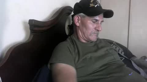 wheenidude online show from 05-15-26, 07:32