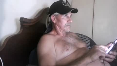 wheenidude online show from 05-24-26, 10:48