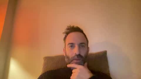 Snapshot of whiskylovexxx chatting on 11-26-25, 01:39 WhiskyLove online show from 11-26-25, 01:39