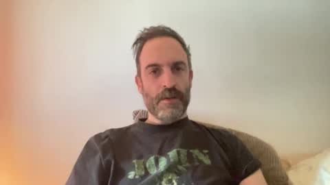 Snapshot of whiskylovexxx chatting on 12-14-25, 08:13 WhiskyLove online show from 12-14-25, 08:13