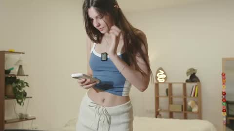 Snapshot of whisper_of_love chatting on 04-28-26, 01:15 Naomi online show from 04-28-26, 01:15