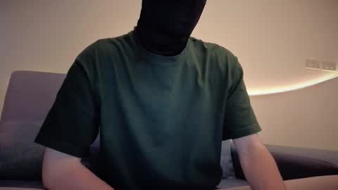 whispero_o online show from 10-08-25, 09:40