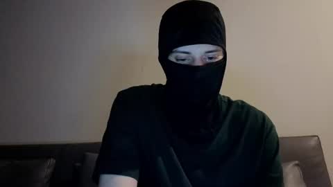 whispero_o online show from 10-28-25, 05:37