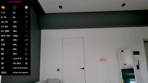 Max online show from 09-20-25, 12:28