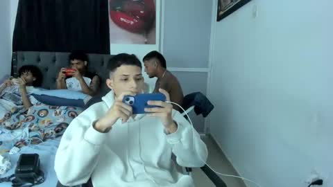 white online show from 05-09-26, 05:12
