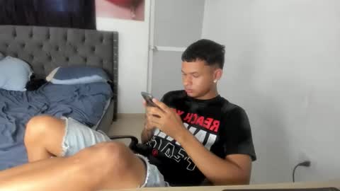 white online show from 05-15-26, 07:21