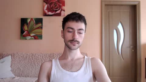 Snapshot of white_sport chatting on 05-27-26, 11:18 Tom online show from 05-27-26, 11:18