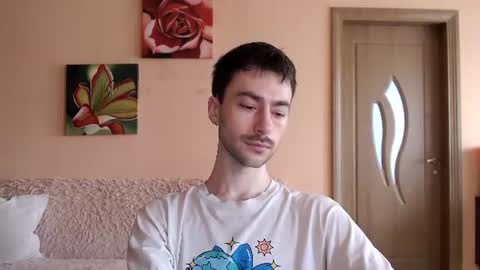 Snapshot of white_sport chatting on 06-13-26, 11:52 Tom online show from 06-13-26, 11:52