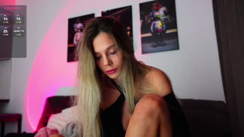 Kate  online show from 01-21-25, 05:09