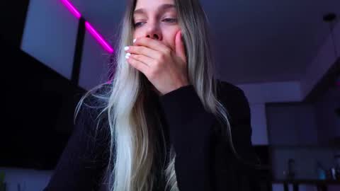 Kate  online show from 10-26-25, 07:14