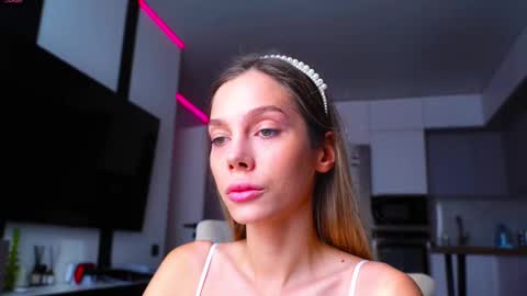 Kate  online show from 11-26-25, 08:37