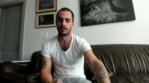 Snapshot of whitechocalate91 chatting on 03-12-26, 03:29 just str8 stud nut 1000 online show from 03-12-26, 03:29