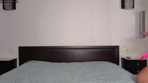 ASK ME  online show from 09-18-25, 09:44