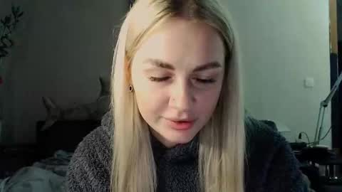 whitehex666 online show from 11-30-25, 04:55