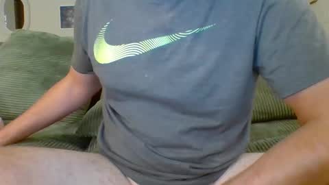 Snapshot of whiteknight169 chatting on 09-12-25, 01:28 whiteknight169 online show from 09-12-25, 01:28