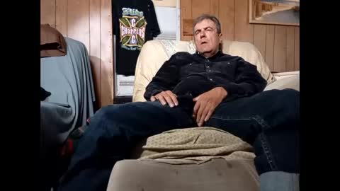 Snapshot of whitelion67 chatting on 11-01-25, 02:52 whitelion67 online show from 11-01-25, 02:52