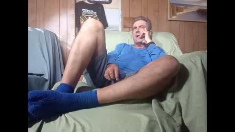 Snapshot of whitelion67 chatting on 11-17-25, 08:14 whitelion67 online show from 11-17-25, 08:14