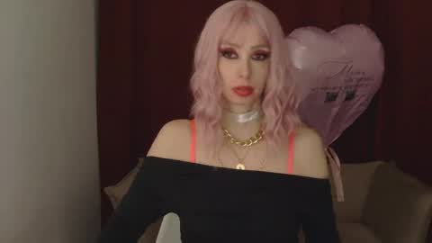 White Queen online show from 02-16-25, 03:27