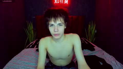 Snapshot of whiterabbit342 chatting on 10-23-25, 01:21 Geoffrey online show from 10-23-25, 01:21