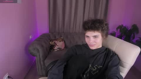 Snapshot of whiterabbit342 chatting on 02-07-26, 06:55 Geoffrey online show from 02-07-26, 06:55