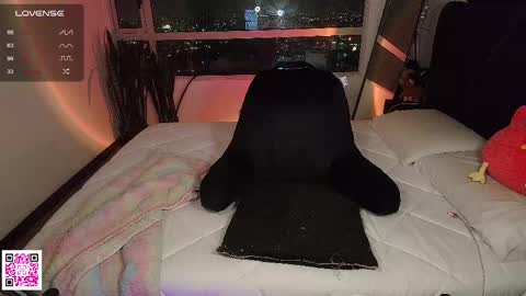 EMMA online show from 02-12-25, 02:24