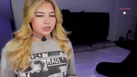 EMMA online show from 09-29-25, 02:27