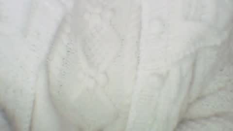 Snapshot of whitesweater chatting on 12-05-24, 08:00 whitesweater online show from 12-05-24, 08:00