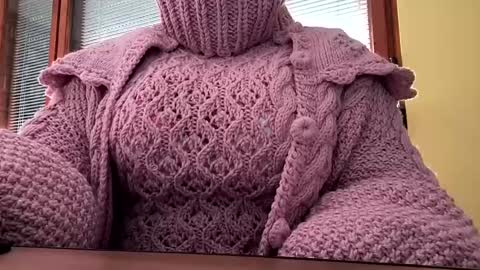 Snapshot of whitesweater chatting on 12-18-24, 07:36 whitesweater online show from 12-18-24, 07:36