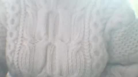 Snapshot of whitesweater chatting on 02-19-25, 07:28 whitesweater online show from 02-19-25, 07:28