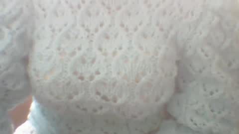 Snapshot of whitesweater chatting on 03-11-25, 09:34 whitesweater online show from 03-11-25, 09:34