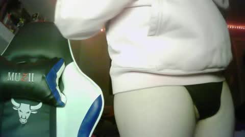 whiteweapon88 online show from 02-14-26, 06:21
