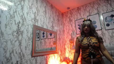 Whitney  online show from 03-29-26, 09:26