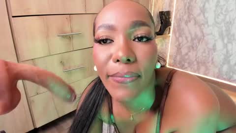 whitneyyfox online show from 05-27-26, 10:51