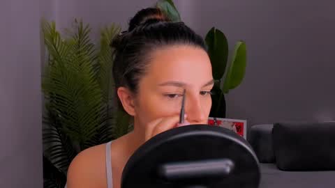 whoislulu online show from 12-14-24, 07:25