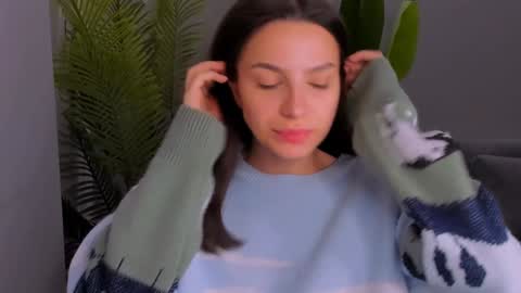 whoislulu online show from 12-21-24, 09:58