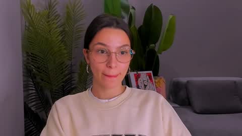 whoislulu online show from 01-06-25, 05:16