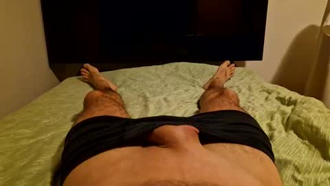 whoknowssomeone online show from 11-18-25, 09:08