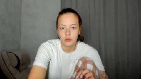 Veronica online show from 04-19-26, 08:11