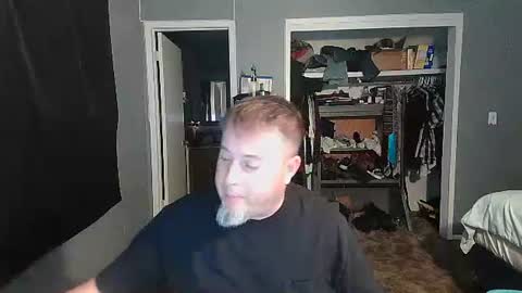 whydoidothis77 online show from 11-25-25, 02:44