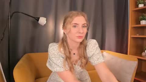 Snapshot of wicked_linden chatting on 07-11-26, 05:10 Mia online show from 07-11-26, 05:10