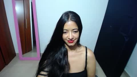 Ilauren online show from 01-17-25, 11:06