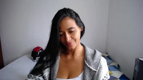 Ilauren online show from 04-18-26, 01:59