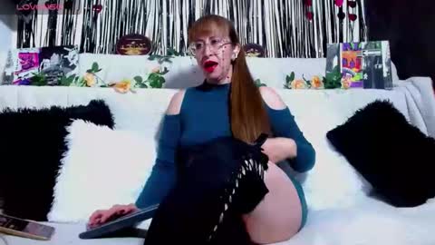 VICTORIA online show from 04-21-26, 11:51