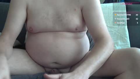 Snapshot of wilbert31 chatting on 02-27-25, 12:02 wilbert online show from 02-27-25, 12:02